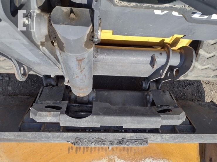 2015-volvo-mct125c-image-22