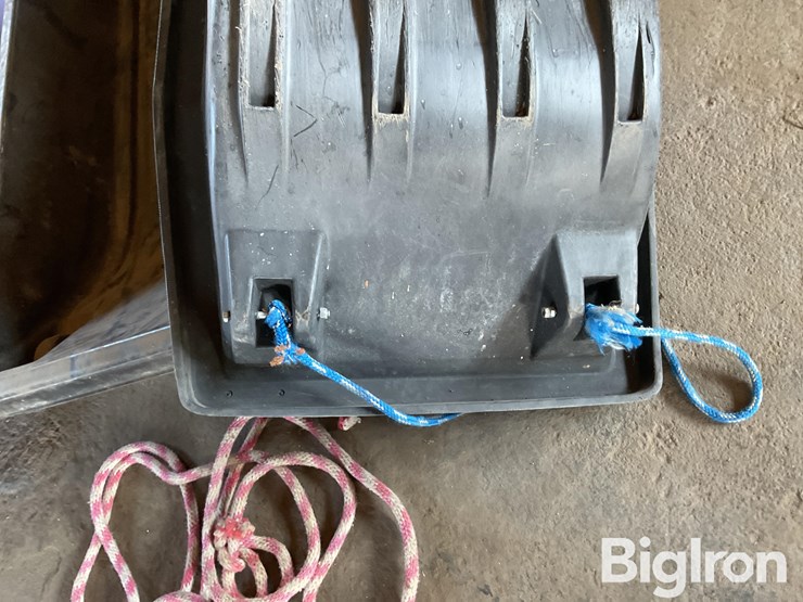 otter-pro-poly-sleds-image-11