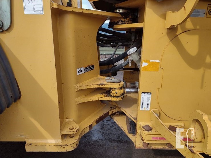 2003-deere-744j-image-25