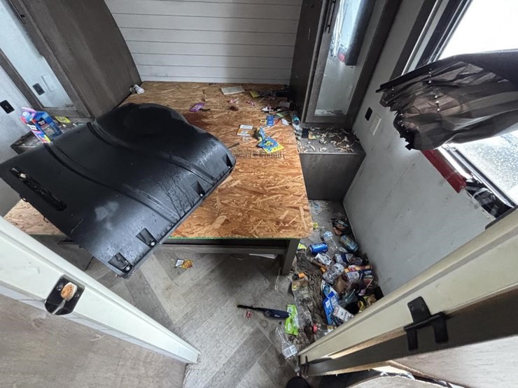 2020-wildwood-wdt282qbxl-ca-travel-trailer-image-34