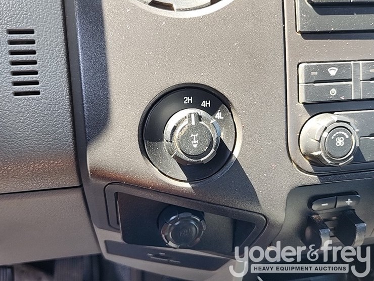 2012-ford-f350-sd-image-34