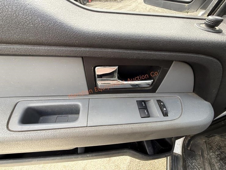 2014-ford-f150-image-28