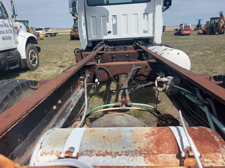 2006-gmc-7500-image-8