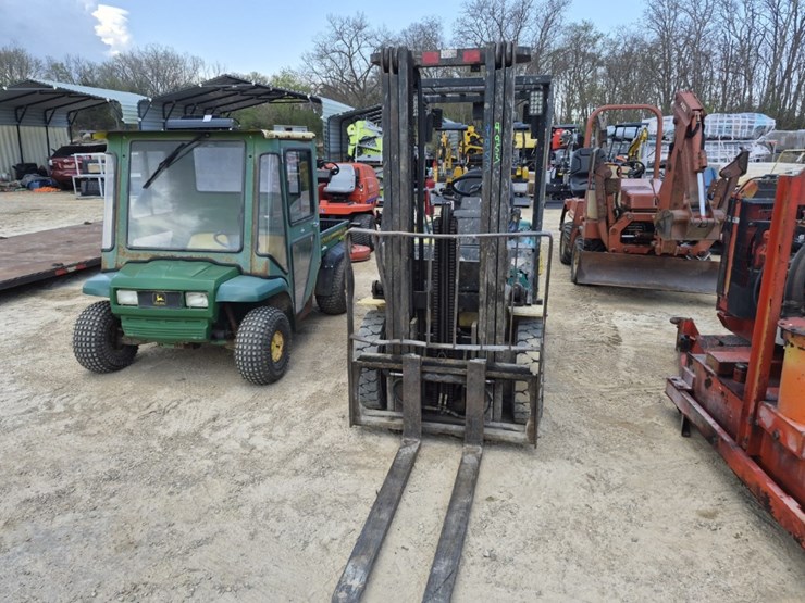 komatsu-fg25t-14-image-2