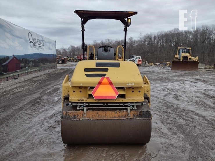 2010-caterpillar-cb34xw-image-2