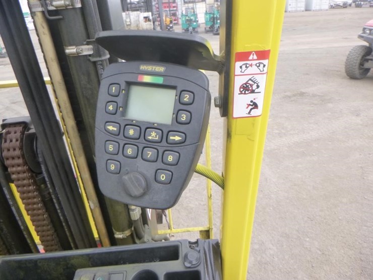 hyster-j35xnt-forklift-image-20