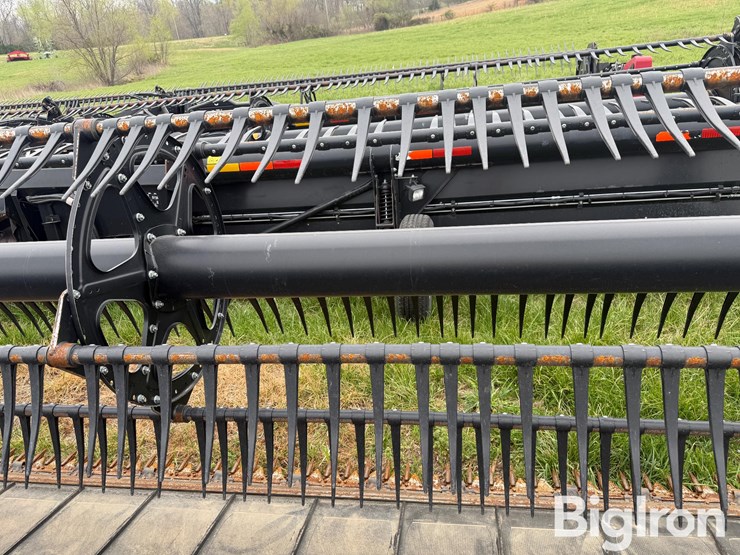 2021-mac-don-fd140-image-13