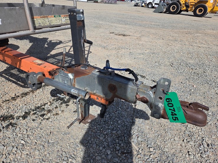 2010-jlg-t500j-image-9