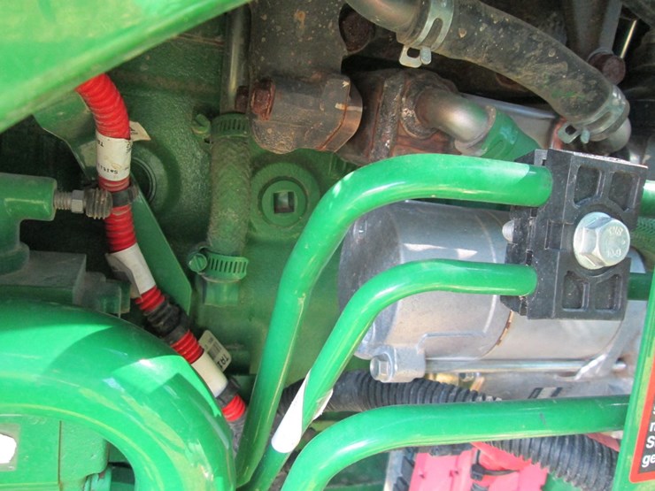 john-deere-4066r-image-30