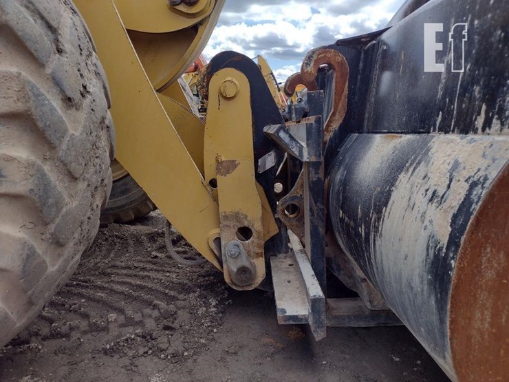 2015-caterpillar-914k-image-27