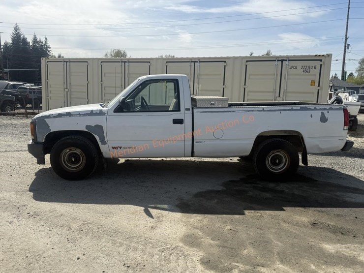 1992-chevrolet-cheyenne-1500-image-3