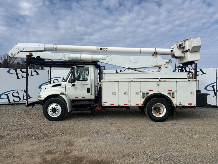 2009-international-durastar-4300-image-2