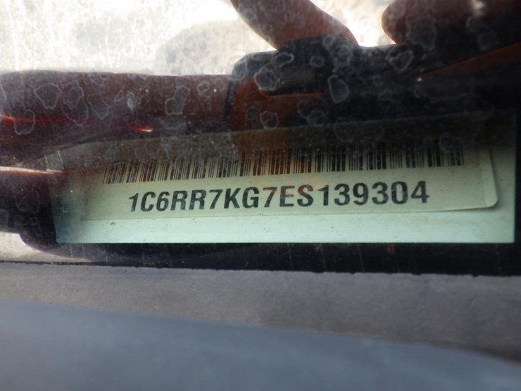 2014-dodge-1500-image-15