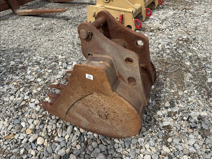 john-deere-310-image-4