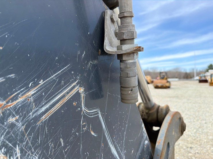 john-deere-310-image-10