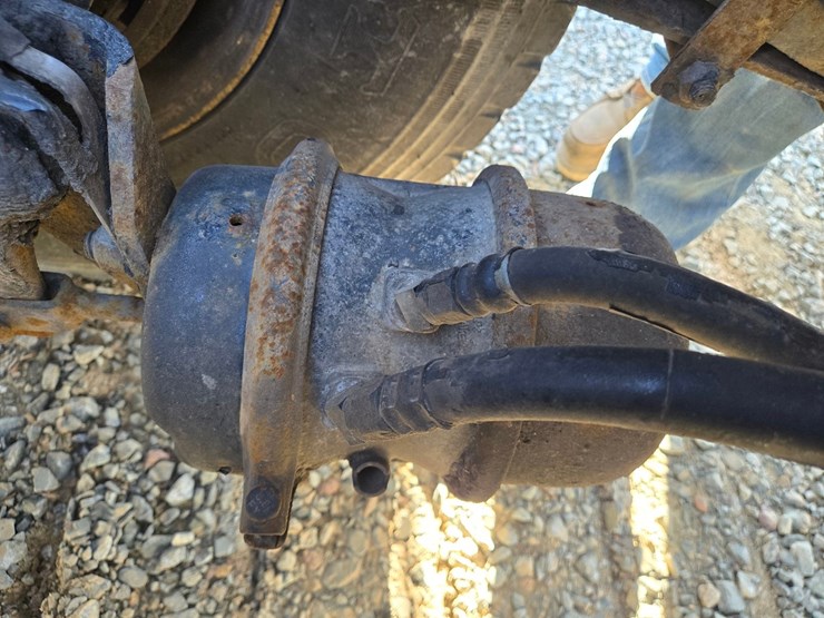 2013-peterbilt-386-image-37