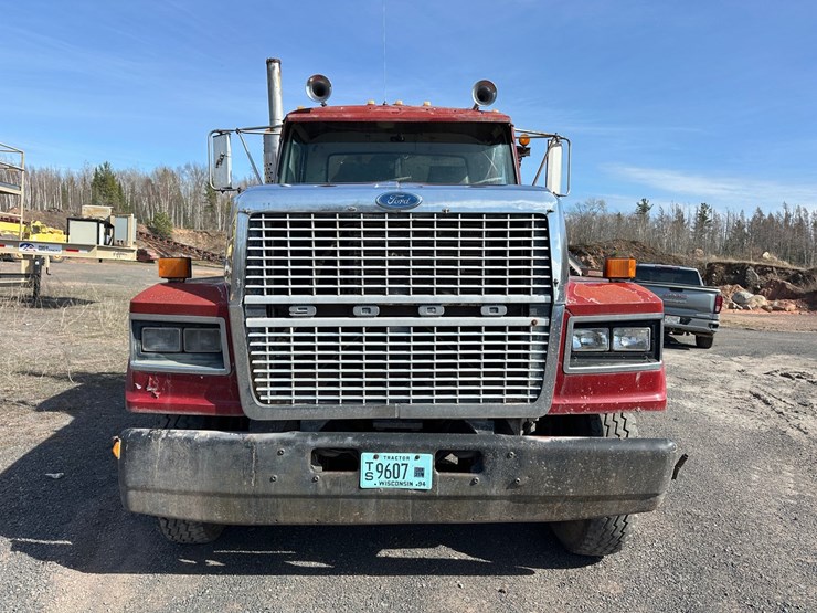 1984-ford-tractor-image-8
