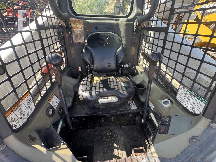 2014-bobcat-t590-image-10