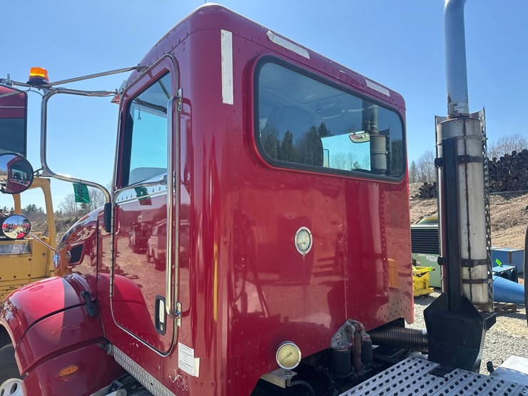 2008-peterbilt-386-image-17