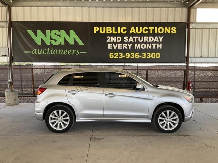 2011-mitsubishi-outlander-image-1