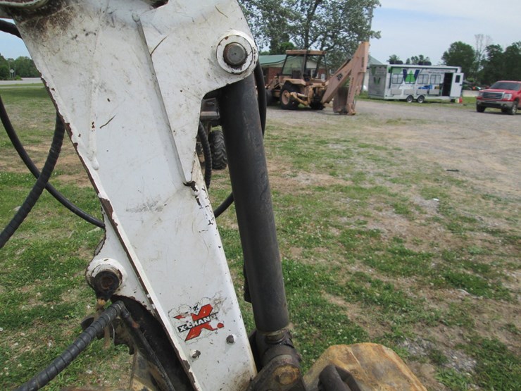 2016-bobcat-e35-image-24