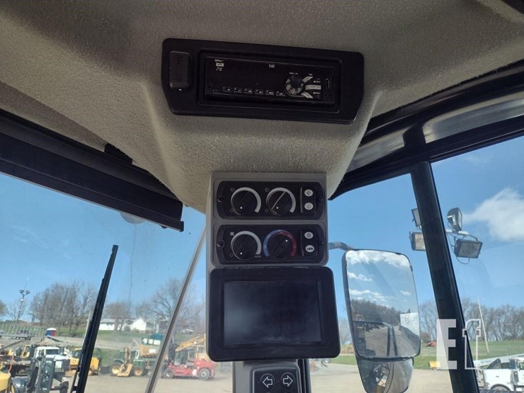 2019-caterpillar-950m-image-8