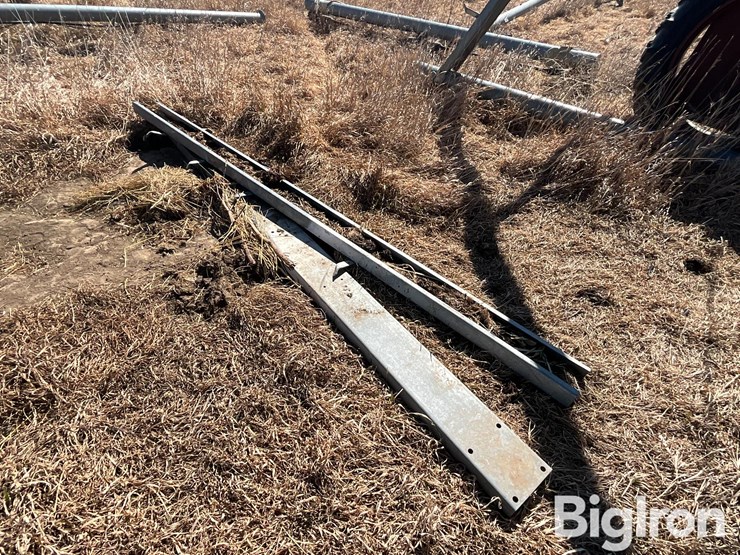 reinke-center-pivot-w/pipe-drops-sprinkler-image-16