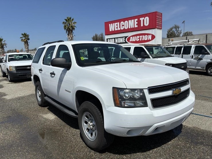 2014-chevrolet-tahoe-image-2