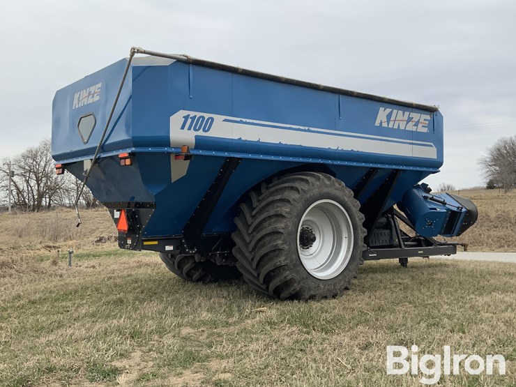 2015-kinze-1100-image-5