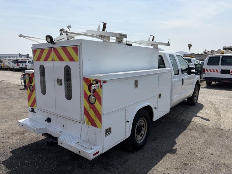 2015-ford-f250-image-3