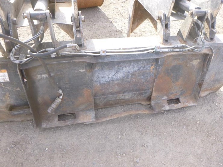 73"-skid-steer-grapple-bucket-image-5