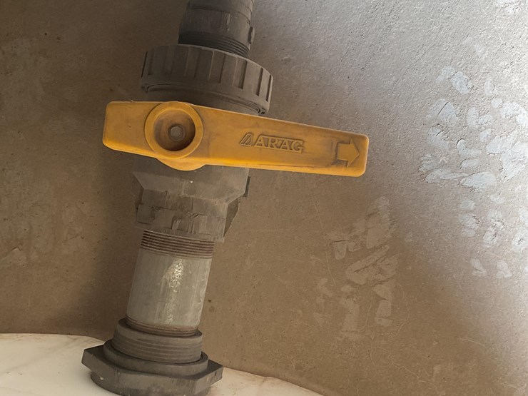 ace-roto-mold-350-gal-poly-tank-image-14