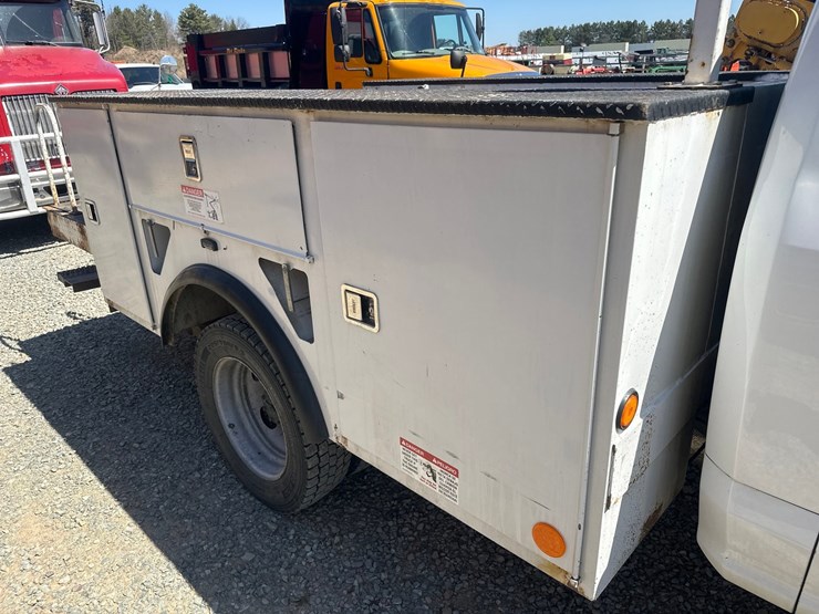 2019-ford-f550-image-22