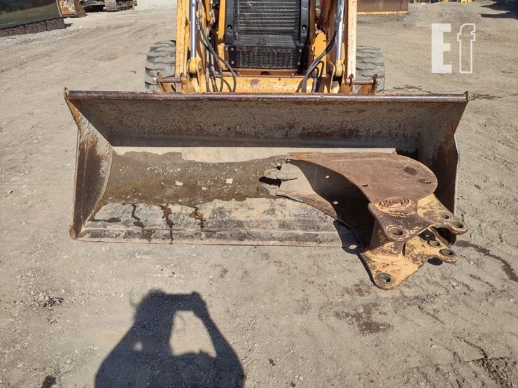 case-580m-turbo-image-21