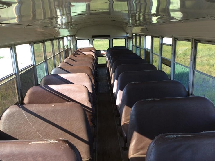 1983-ford-blubird-passenger-bus-image-9