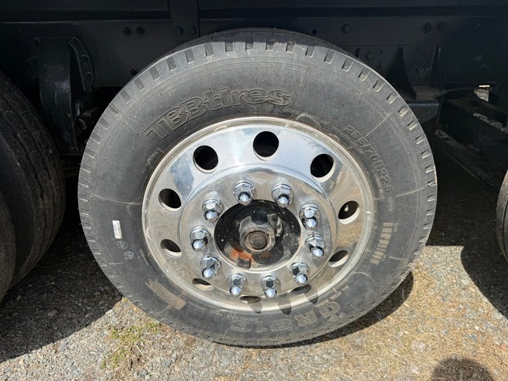 2015-peterbilt-579-image-79