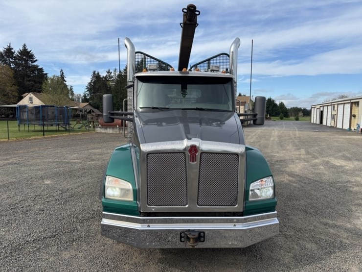 2019-kenworth-t880-image-8