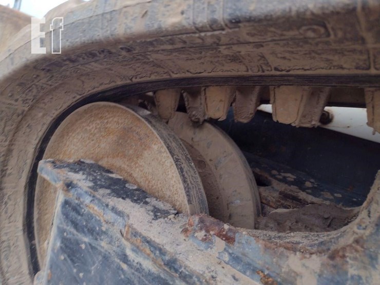 2017-bobcat-t595-image-27