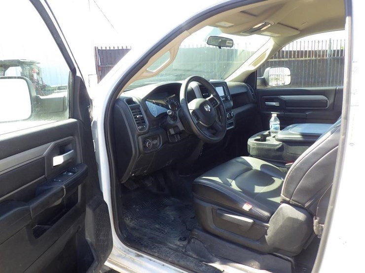 2019-dodge-2500-image-5