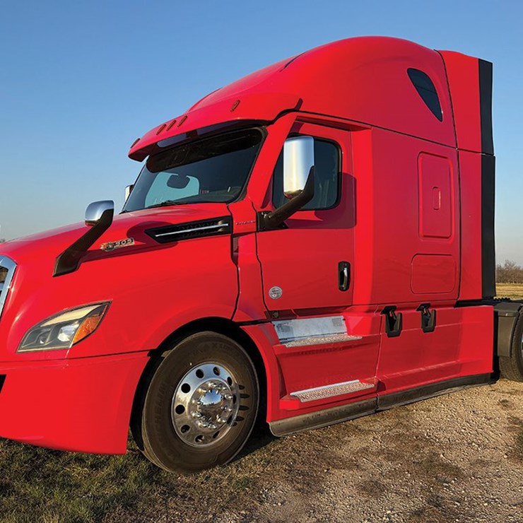 2022 FREIGHTLINER CASCADIA 126