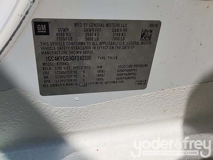 2016-chevrolet-silverado-3500hd-image-37