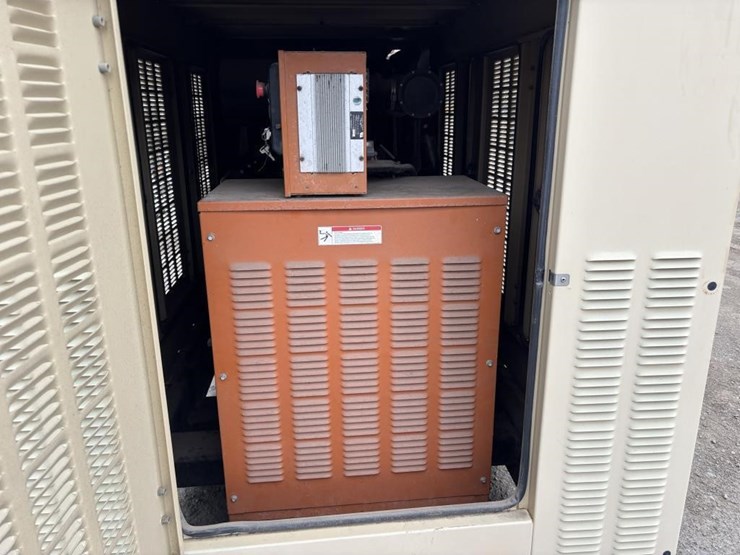 2007-generac-skid-mount-generator-image-17