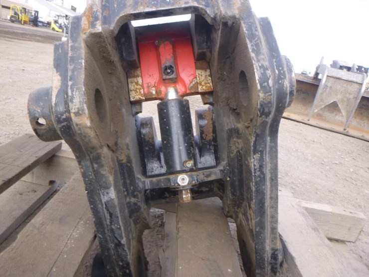 excavator-quick-coupler-image-7