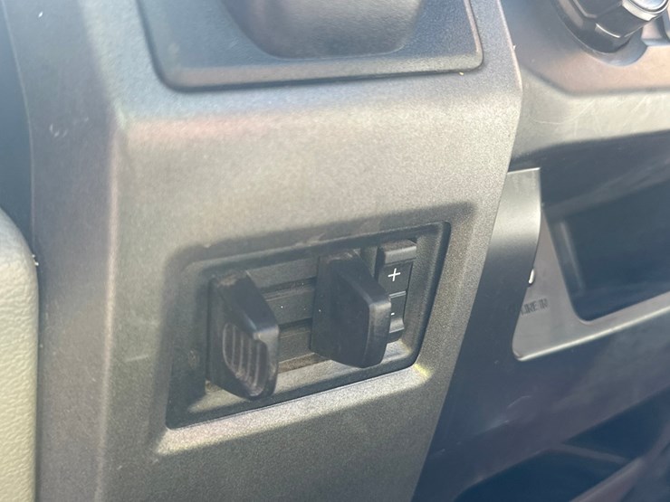 2019-ford-f550-image-32