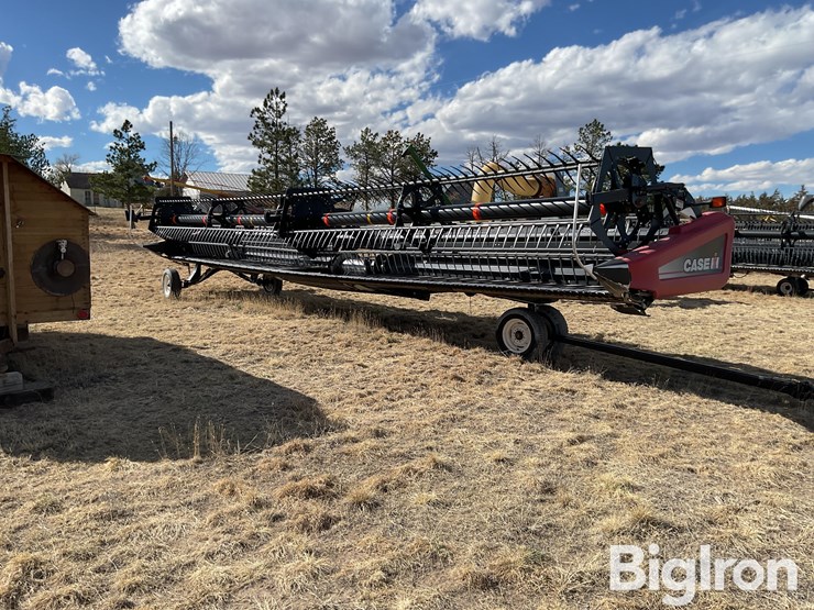 2009-case-ih-2152-image-1