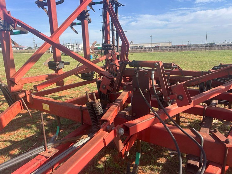 case-ih-5700-image-2