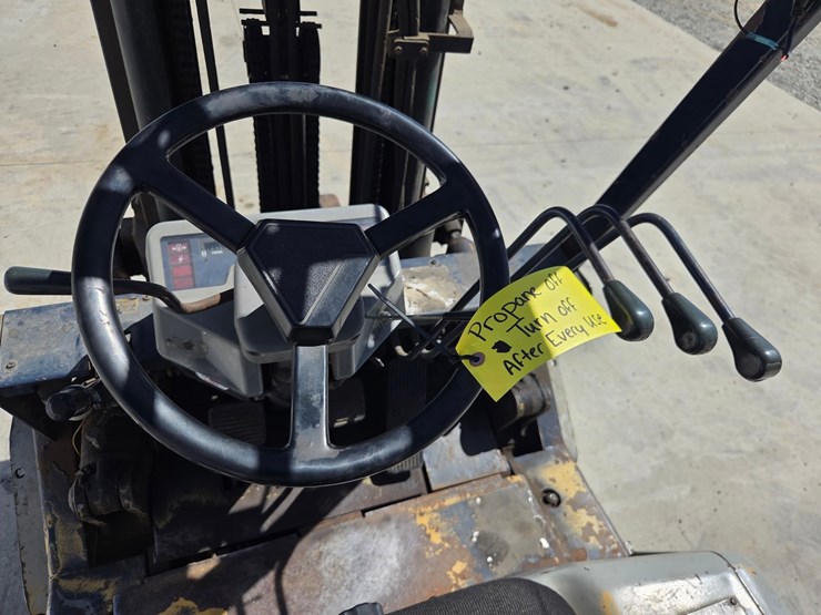 komatsu-fg25t-11-image-42