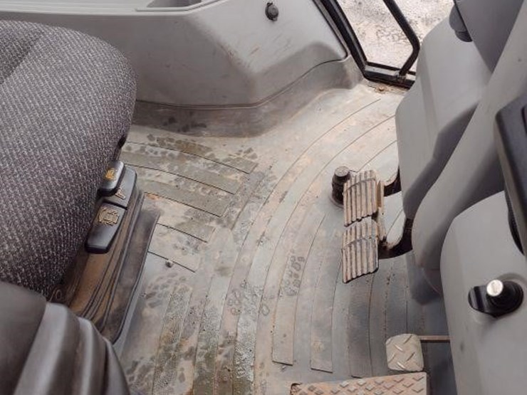 2010-caterpillar-420e-st-image-12