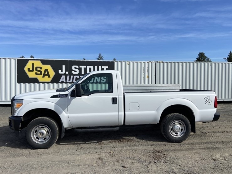 2015-ford-f250-xl-image-2