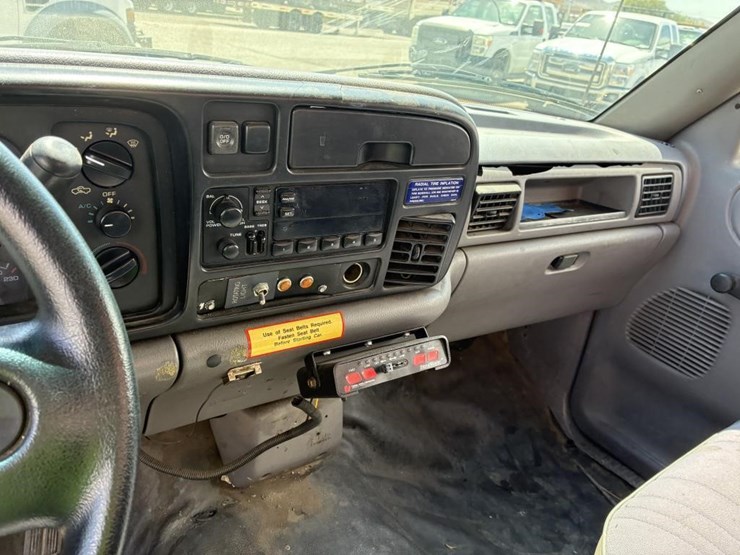 1996-dodge-ram-3500-image-18